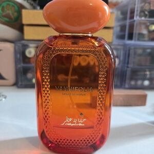 Hekayat Attar VANNIFOLIA